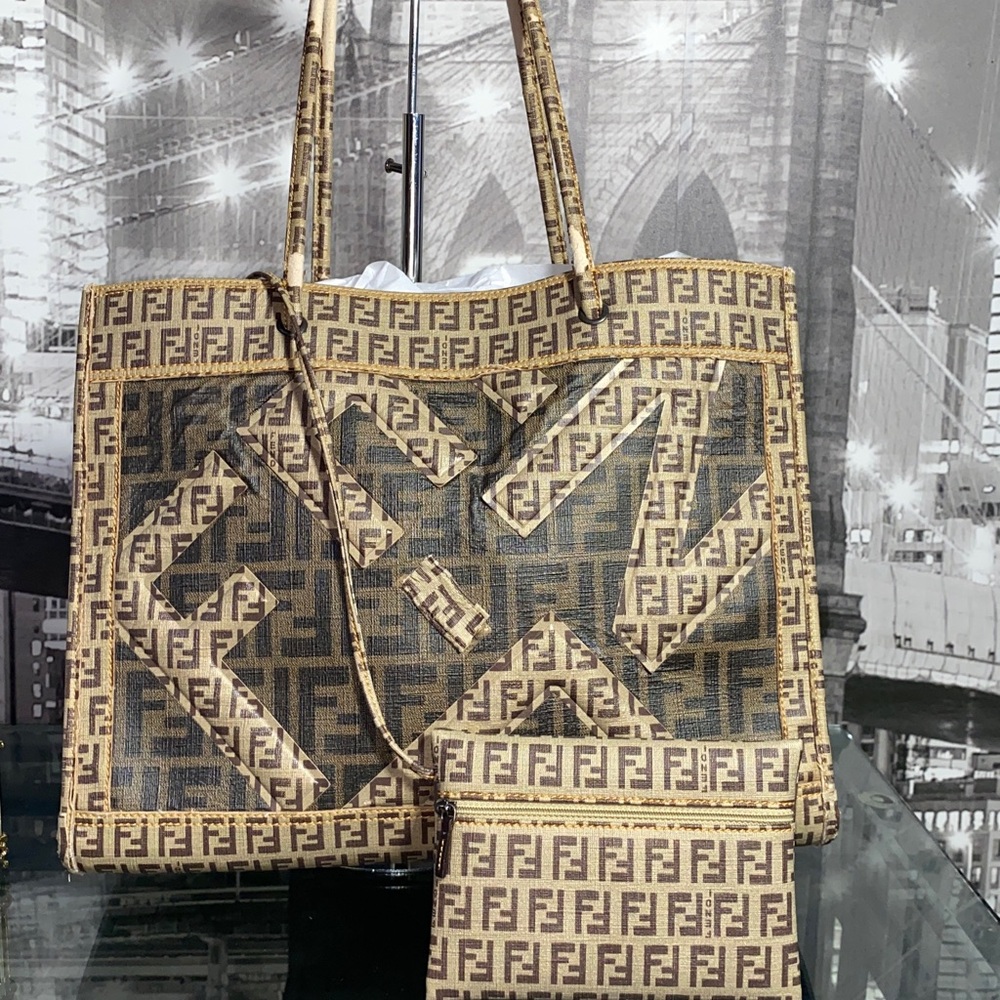 Authentic Rare FENDI Brown Monogram Tote with Matching Pouch - Picture 4 of 16